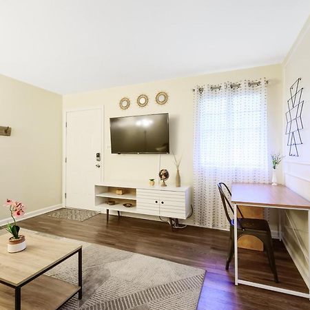 דורהאם Dapper Digs - King Bed - Long Term Stays - Duke מראה חיצוני תמונה