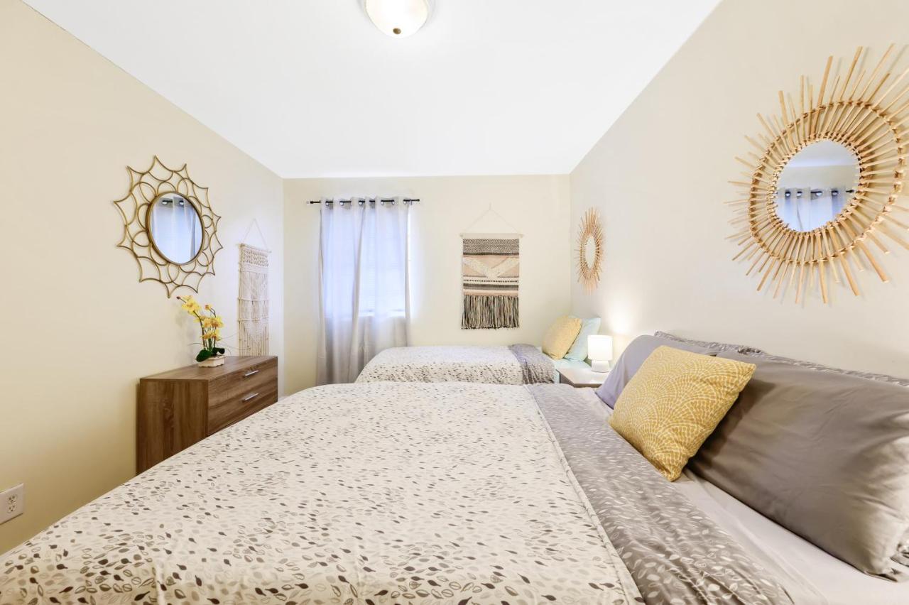 דורהאם Dapper Digs - King Bed - Long Term Stays - Duke מראה חיצוני תמונה