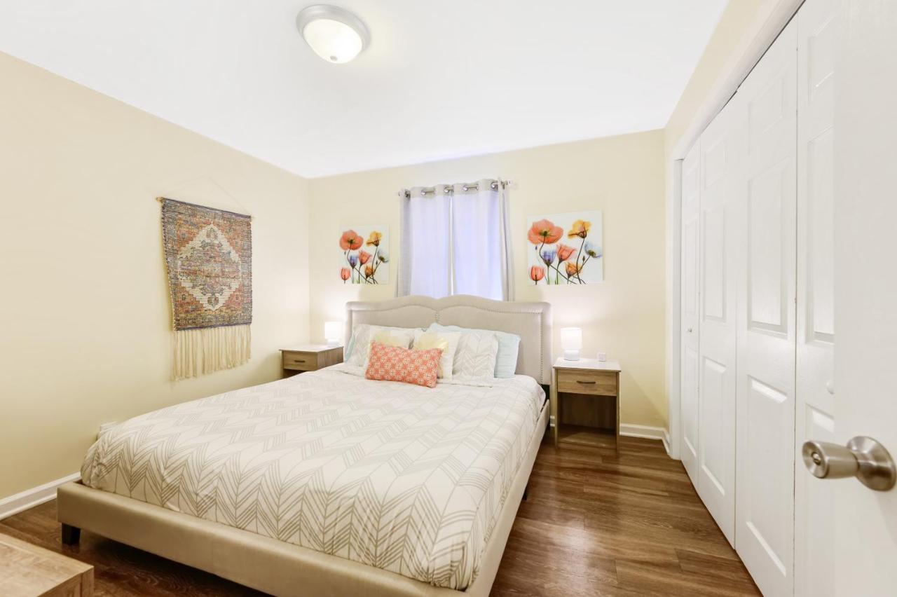 דורהאם Dapper Digs - King Bed - Long Term Stays - Duke מראה חיצוני תמונה