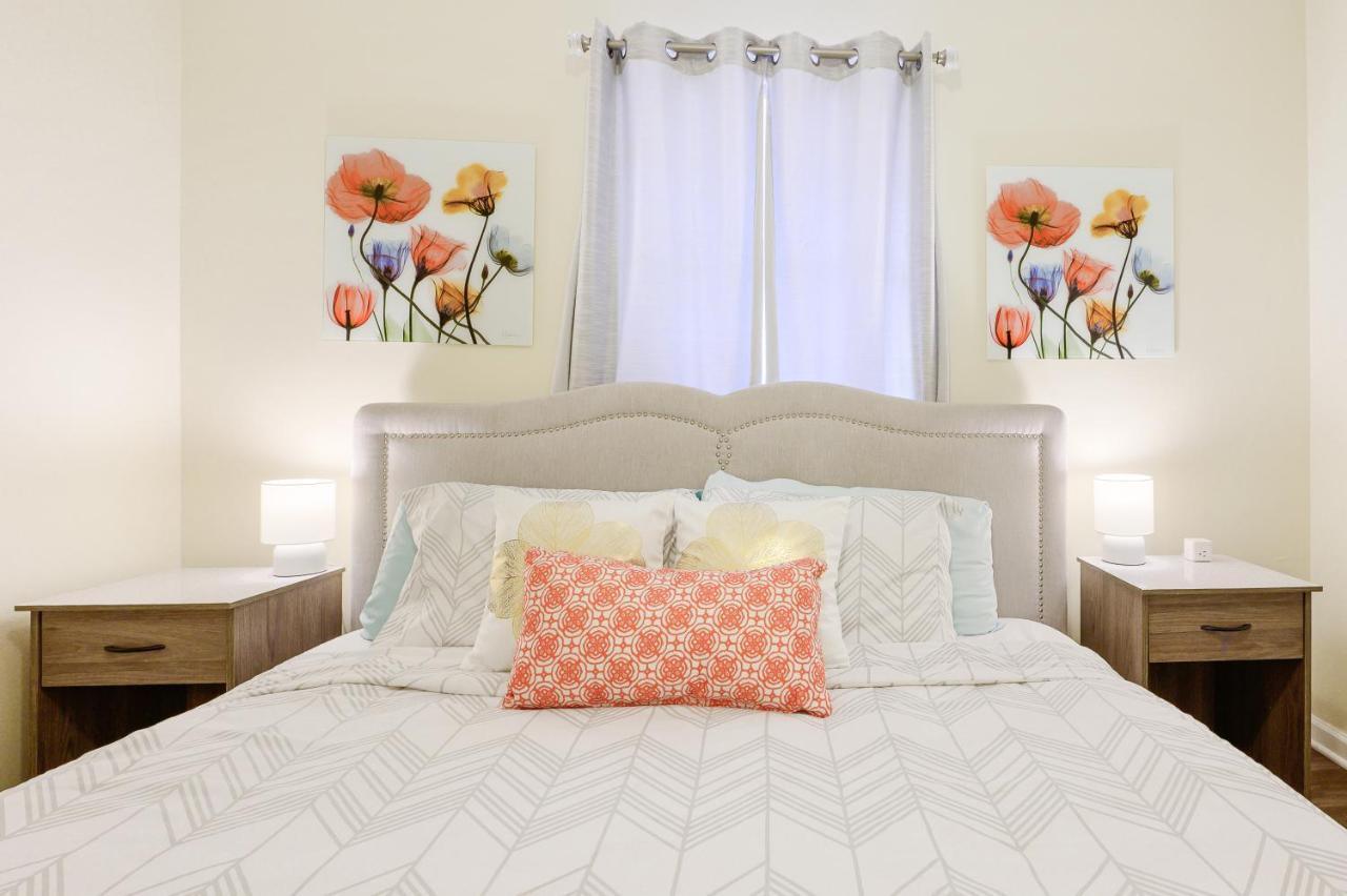 דורהאם Dapper Digs - King Bed - Long Term Stays - Duke מראה חיצוני תמונה