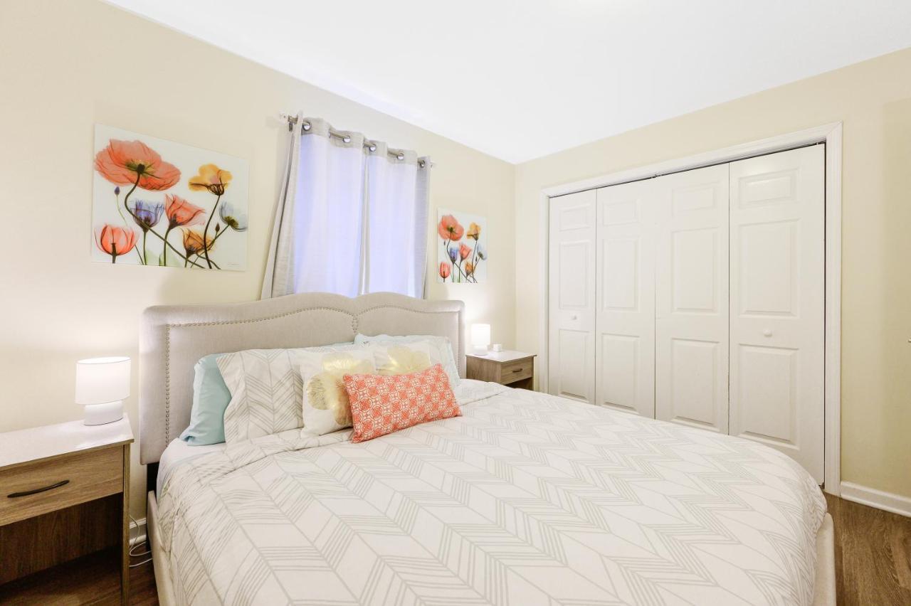 דורהאם Dapper Digs - King Bed - Long Term Stays - Duke מראה חיצוני תמונה
